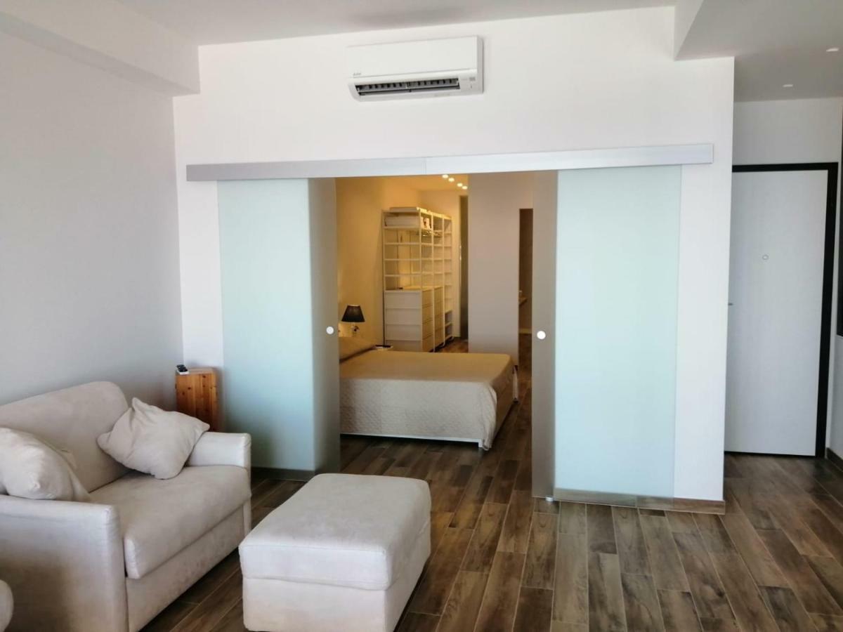 Appartamento Vista Mare Capo dʼOrlando エクステリア 写真